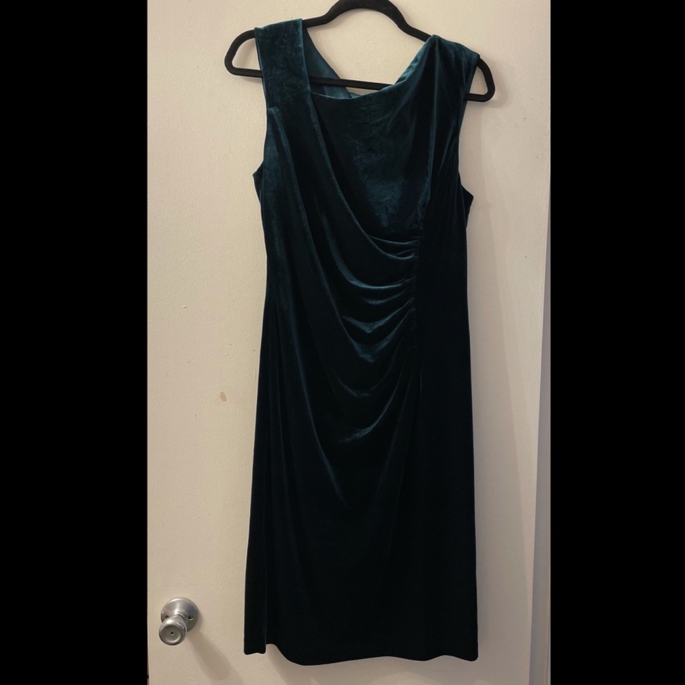 Vince Camuto Green Velvet Dress